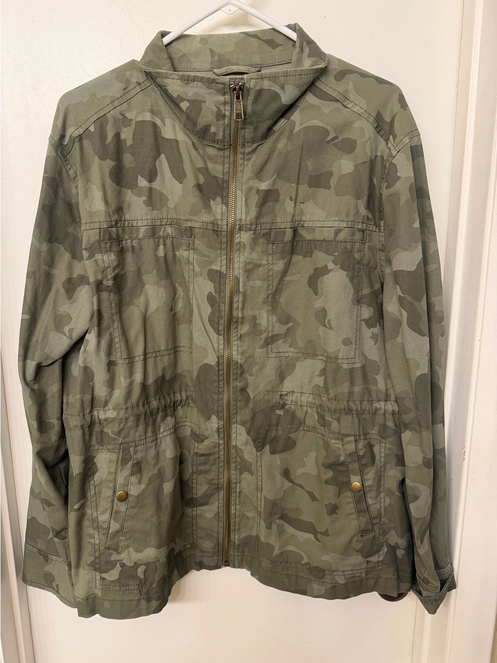 Old Navy Women's Lightweight Camouflage Utility Jacket size L